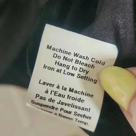 Kismet Sleeveless Stretchy Tank - Picture 11 of 11